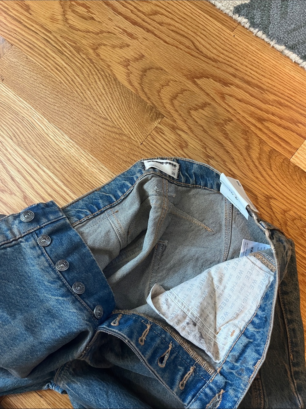 We The Free Good Luck Barrel Jeans Size 28 NWT - Picture 9 of 14